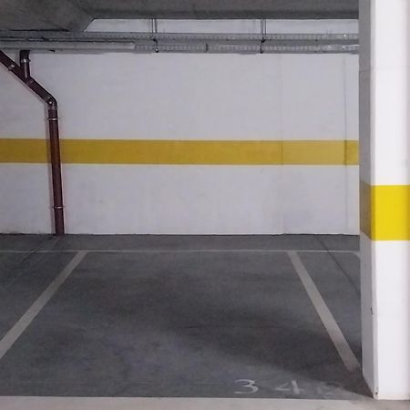 Апартаменти 5Min Walk From Subway Station & Free Parking Лісабон Екстер'єр фото